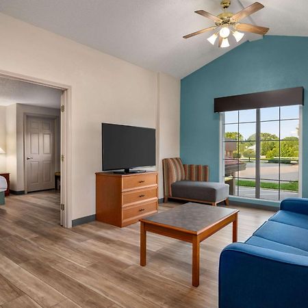 La Quinta Inn By Wyndham Columbus Airport Area Exteriér fotografie
