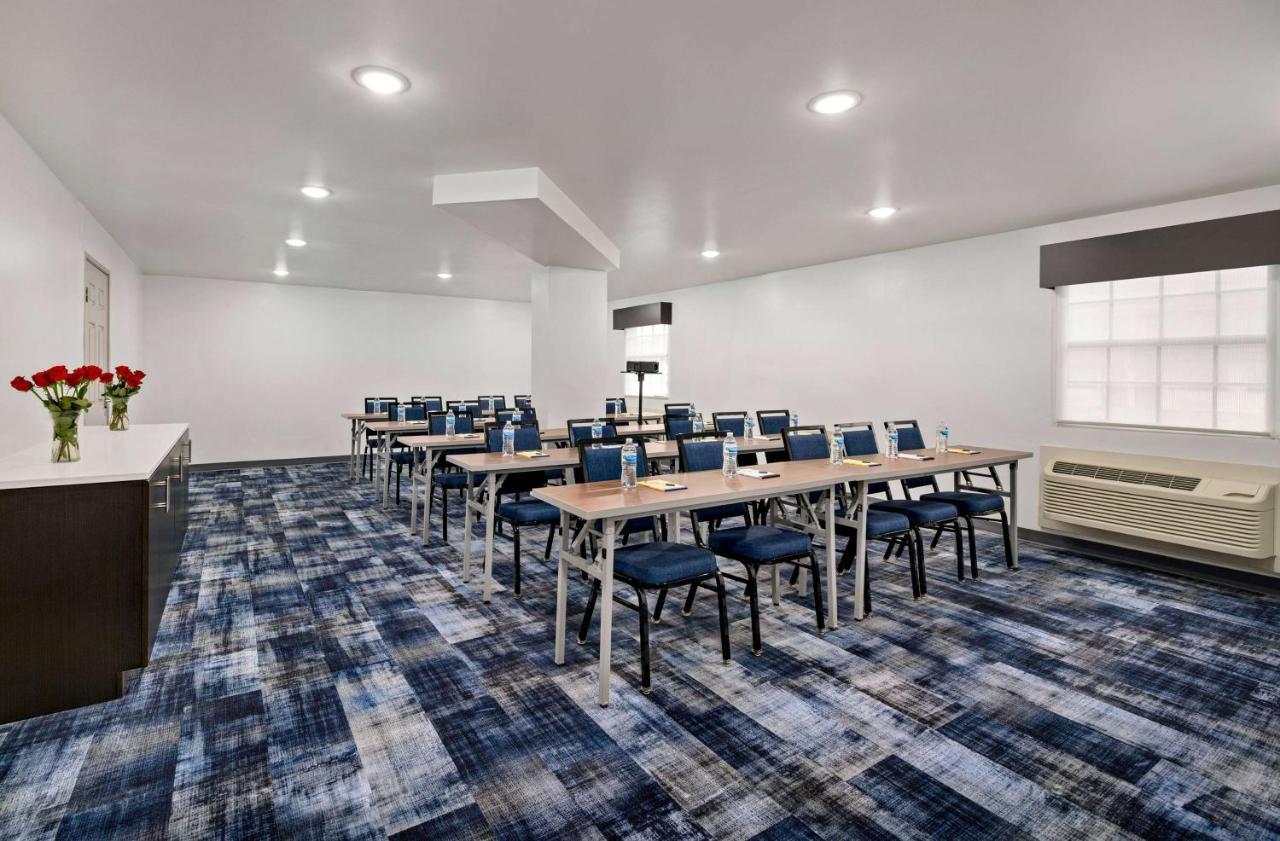 La Quinta Inn By Wyndham Columbus Airport Area Exteriér fotografie