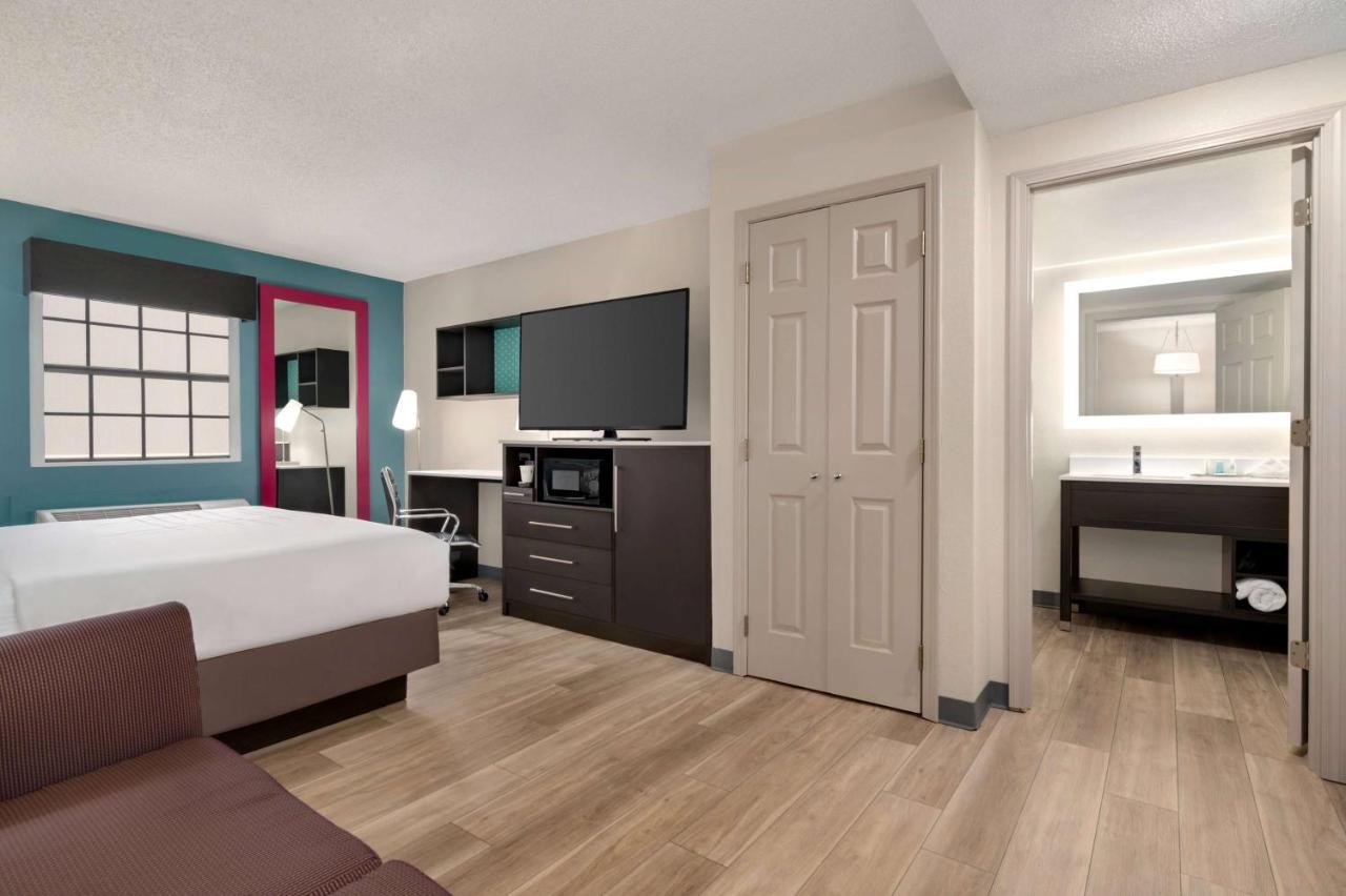 La Quinta Inn By Wyndham Columbus Airport Area Exteriér fotografie