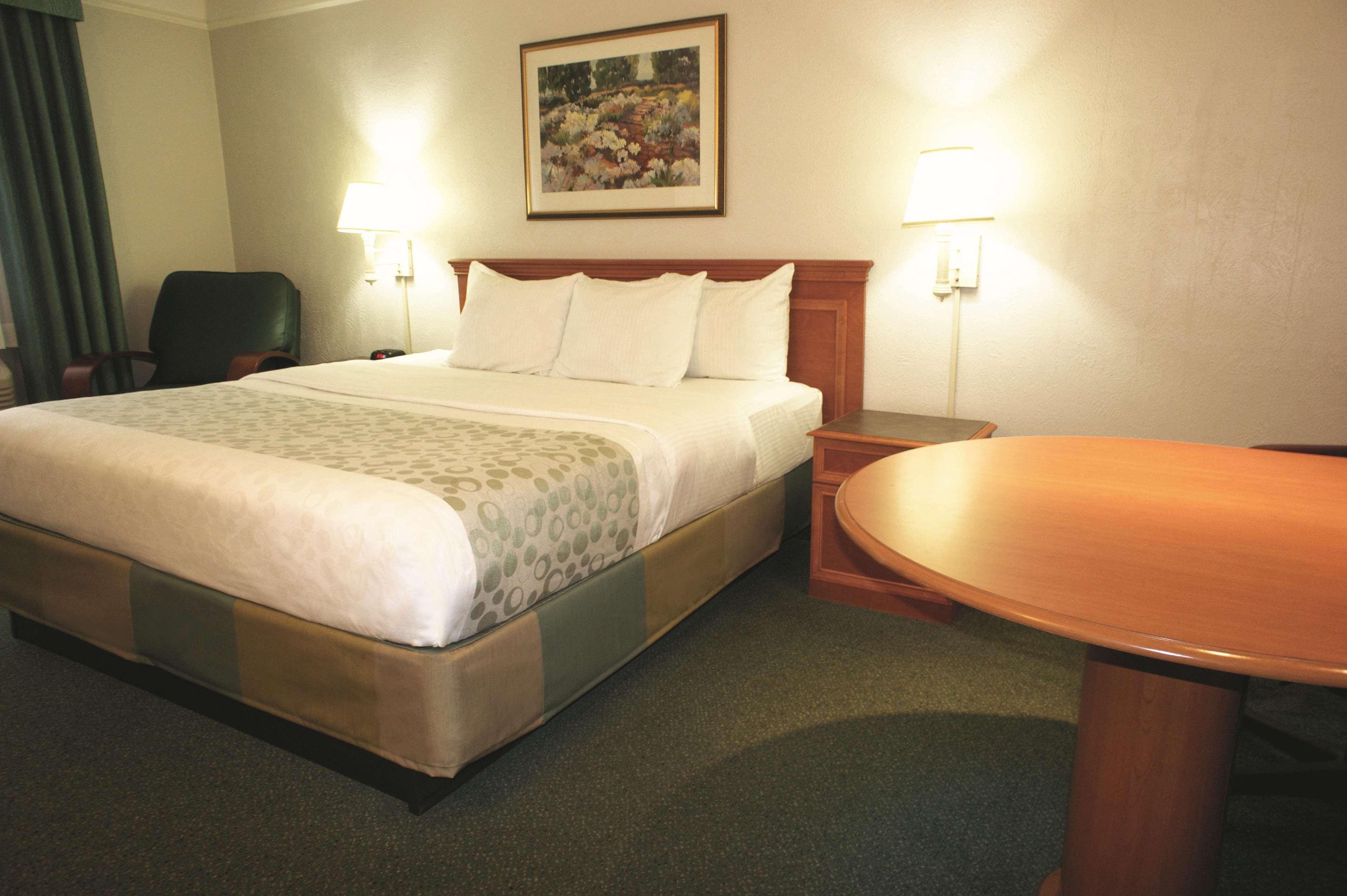 La Quinta Inn By Wyndham Columbus Airport Area Exteriér fotografie