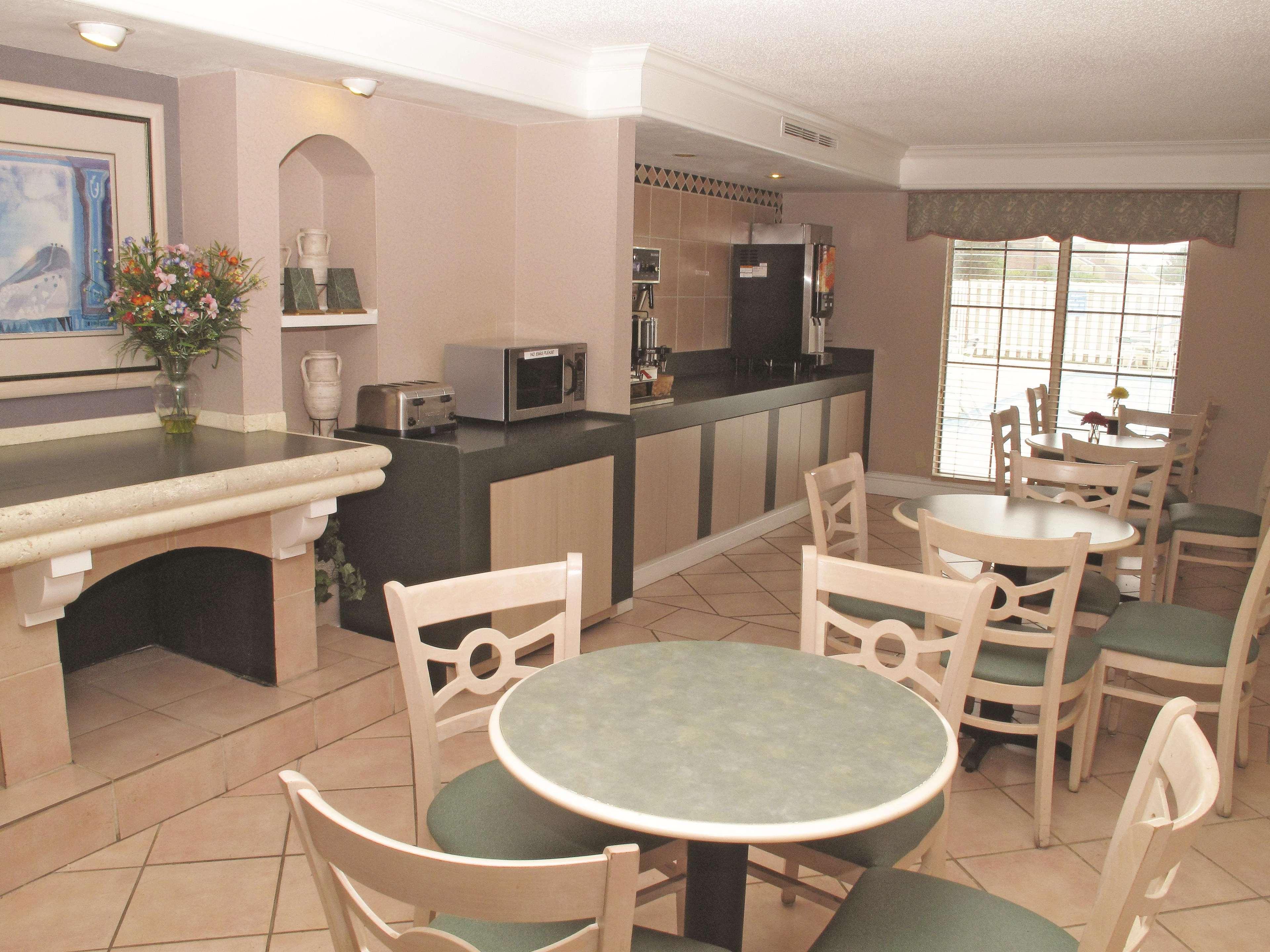 La Quinta Inn By Wyndham Columbus Airport Area Exteriér fotografie